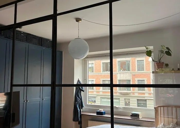 Apartamento Bright, Child-friendly, Balcony, 50 Meters From The Subway Copenhague