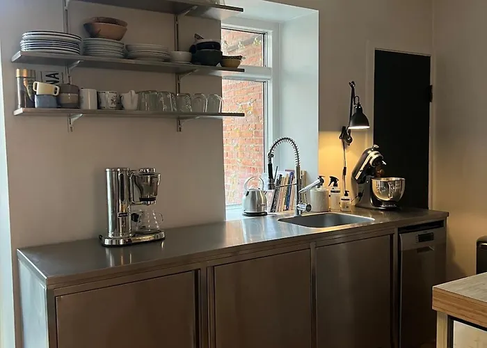 Bright, Child-friendly, Balcony, 50 Meters From The Subway