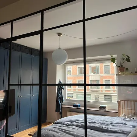 Apartmán Bright, Child-friendly, Balcony, 50 Meters From The Subway Kodaň