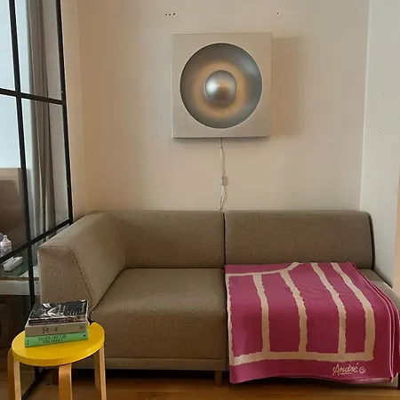 Bright, Child-friendly, Balcony, 50 Meters From The Subway Apartmán Kodaň